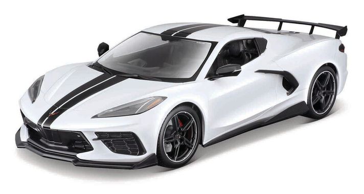 MAISTO - 2020 Chevrolet Corvette Stingray Coupe (High Wing), féher, 1:18