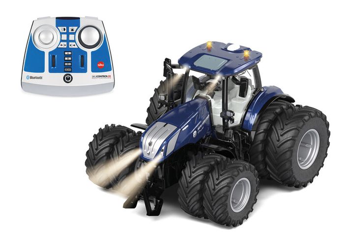 SIKU - Control - Bluetooth New Holland T7.315 dupla kerekekkel és távirányítóval