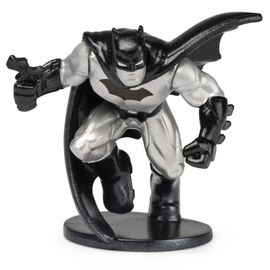 SPIN - Batman figurák 5 cm-es hordóban